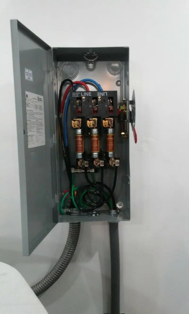 Three-phase disconnect switch installed for Electrical Wiring & Rewiring in Spartanburg